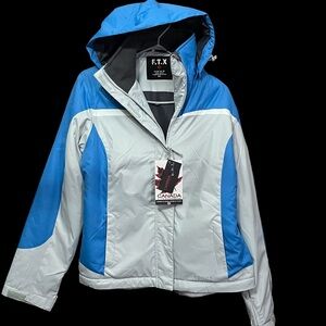NWT Women’s Winter Coat, Canada Outerwear w/ water, resistant shell size medium